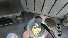 P03_120_left_hand_37223_37347_action