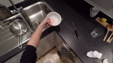 P08_16_left_hand_625_808_action