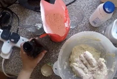 P02_09_left_bottle_29247_30547